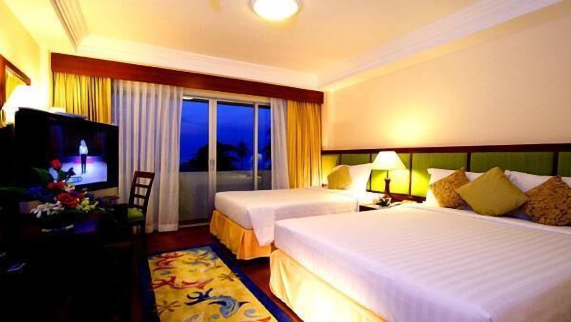 Hotell Kalim 3*