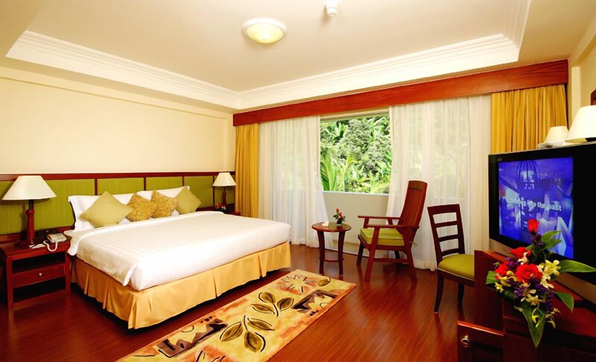 Hotell Kalim 3*